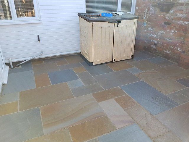 patio-installers-8-sharpen-lighting-lighting-color